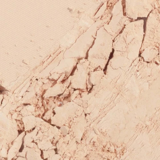 Lumene Blur Longwear Powder Foundation SPF 15 (10 g-3 / 3) — view 2