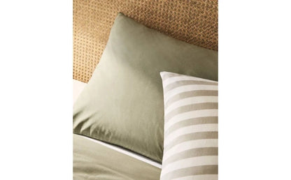 Zarahome Cotton Percale Pillowcase (200 Thread Count) (45 x 155 cm / Green) — view 5