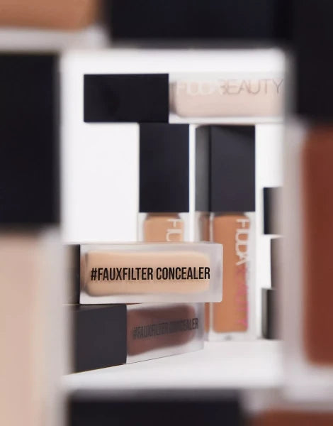 Huda Beauty Fauxfilter Luminous Matte Liquid Concealer 1.3 Marshmallow — view 10