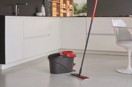 Vileda Turbo Ultramat Bucket and Mop Set (Black / Red) — view 10