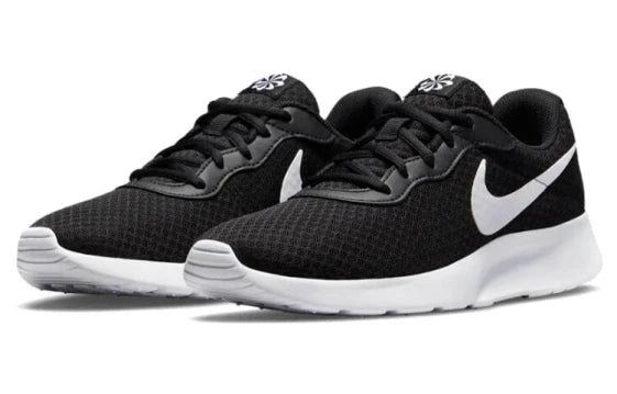 Nike Tanjun Women's Black/White — view 5
