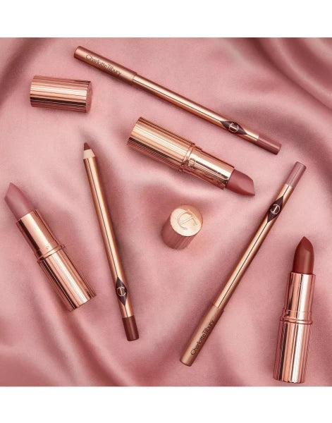 Charlotte Tilbury Lip Cheat - Red Carpet Red — view 4