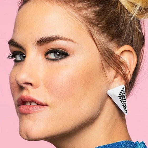 Benefit Badgal Bang 24-Hour Eye Pencil 0.25 g (Black) — view 3