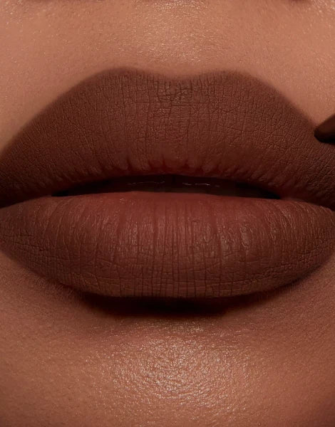 Charlotte Tilbury Lip Cheat - Red Carpet Red — view 13
