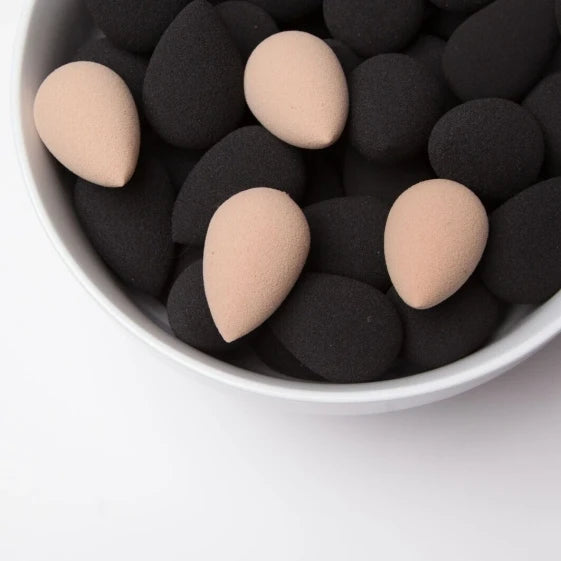 Beautyblender Original Nude Makeup Sponge (1 PCS) — view 9